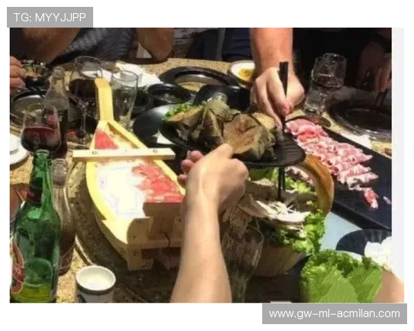 C罗晒训练餐单热量惊人，营养师回应解读