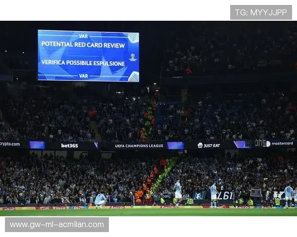 欧冠赛场的每一次失误都可能被放大成历史节点