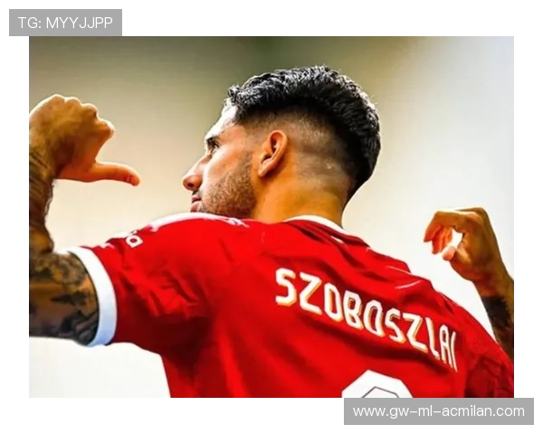 利物浦前场连击奏效，迪亚斯抽射贴柱入网