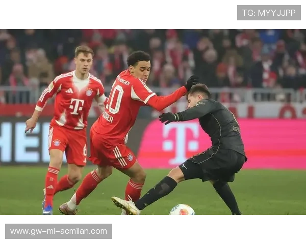 拜仁门将神扑化解险情保全清白之夜